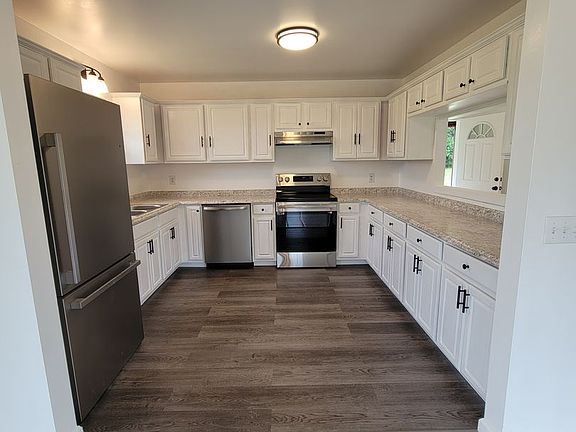 2nd image of 21555 Lawrence #2230