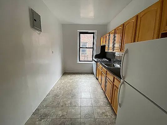 4th image of 83-43 118th St APT 6N