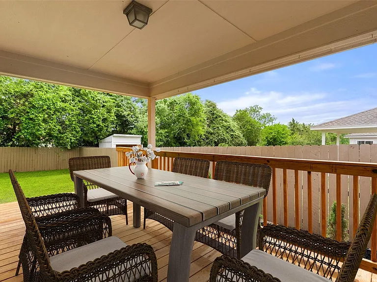 437 Sweet Leaf Ln — Photo 25