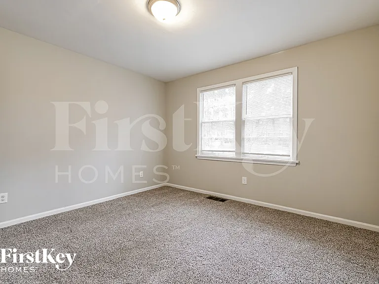 1749 S Alvarado Ter SW — Photo 14