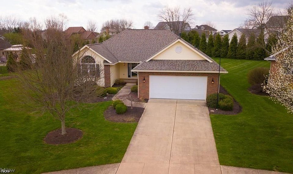 1st image of 578 Memory Ln