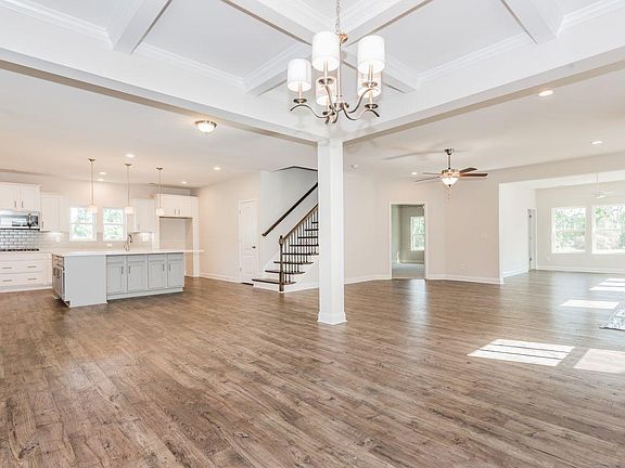 005 Dining Room