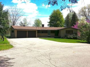 8200 Pine Island Dr NE, Belmont, MI