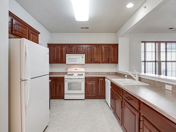 3rd image of 13465 Ivy Dr