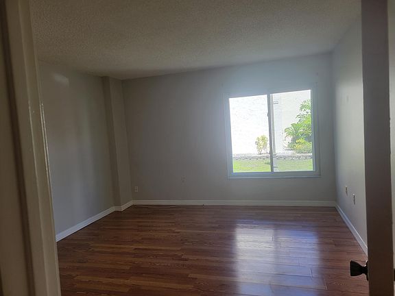 4th image of 675 99th Ave N