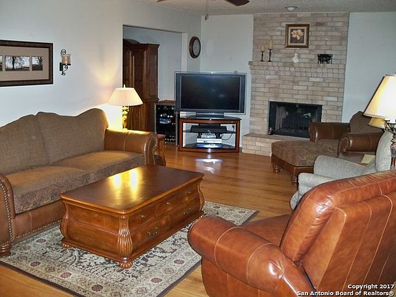 5th image of 11615 Old Hills Ln