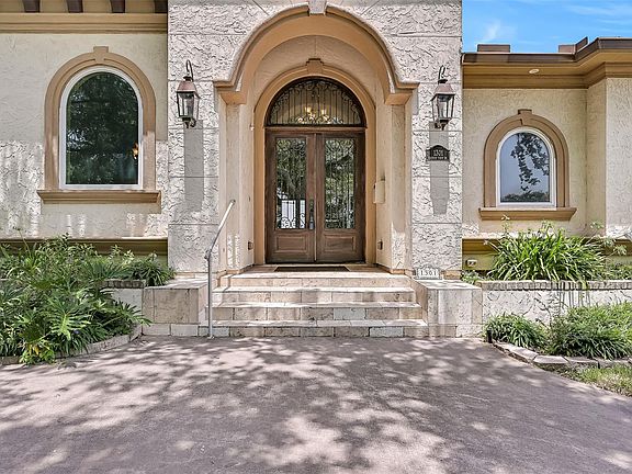 4th image of 1301 Harbor View Dr