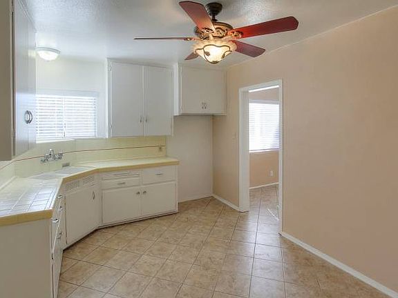 4th image of 12852 California St