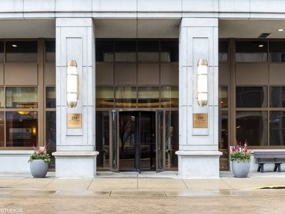 233 E 13th St APT 2101, Chicago, IL, 60605