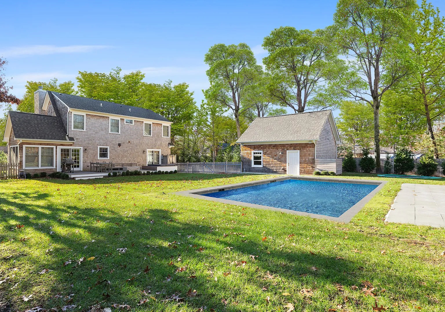 Designer Rental in East Hampton — Photo 1
