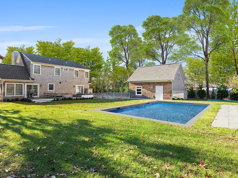 127 Tyrone Dr