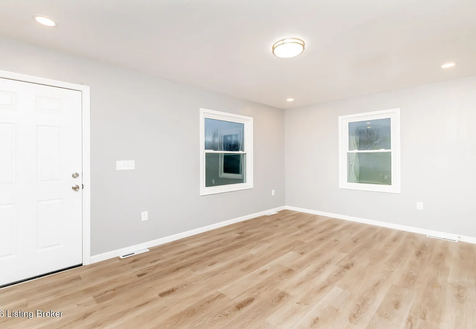 3 bed, 2.0 bath, 1272 sqft, $1,750 — Photo 2