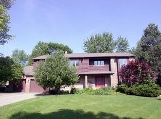 32575 Wintergreen Dr, Solon, OH 44139