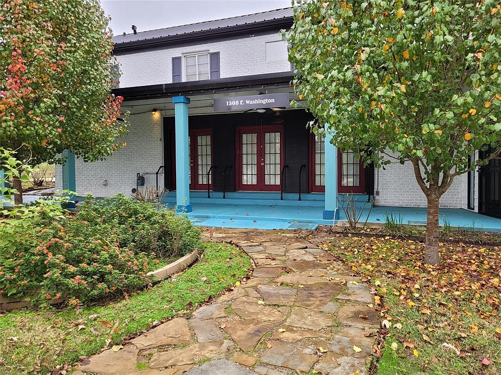 1308 E Washington Ave 3, Navasota, TX 77868 Zillow