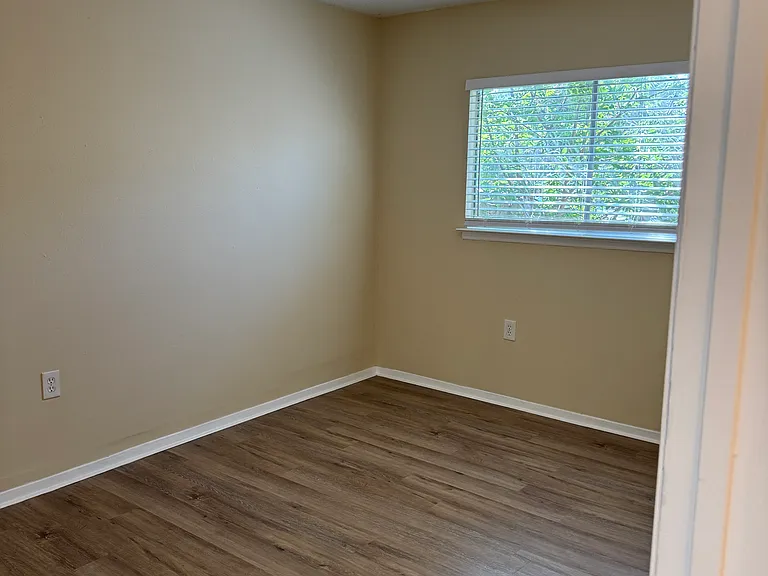 216 Gamblewood — Photo 25