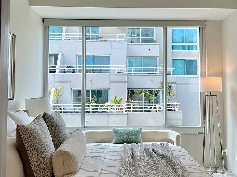 220 Lombard St #116 — Photo 14