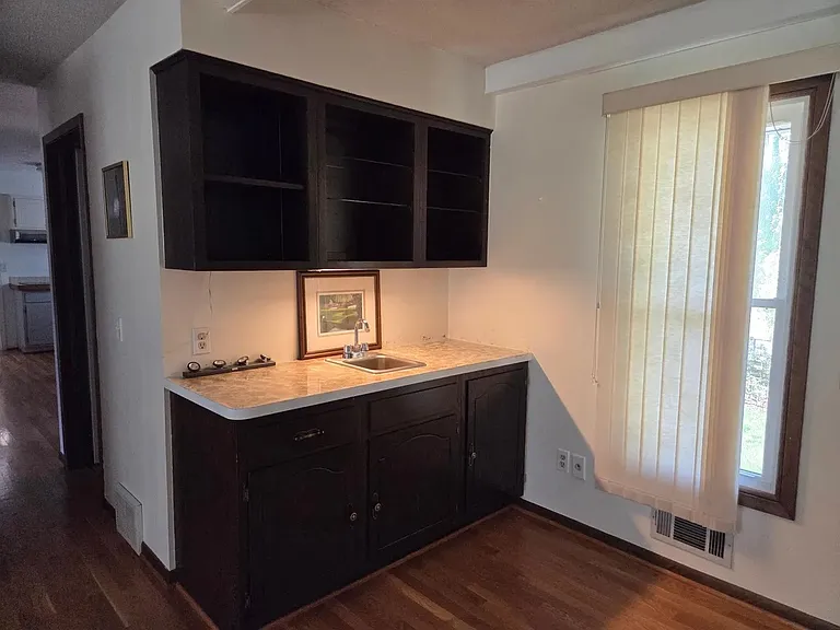 2755 Olive Ln N — Photo 10