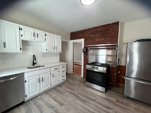16 Edward T Sullivan Rd #1A, Cambridge, MA 02138