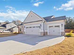 2433 Waterside Dr, Monroe, GA 30655