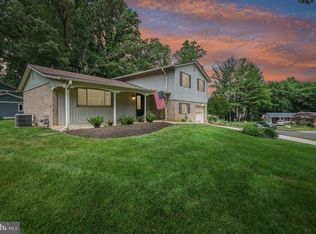 10176 Wavell Rd, Fairfax, VA 22032