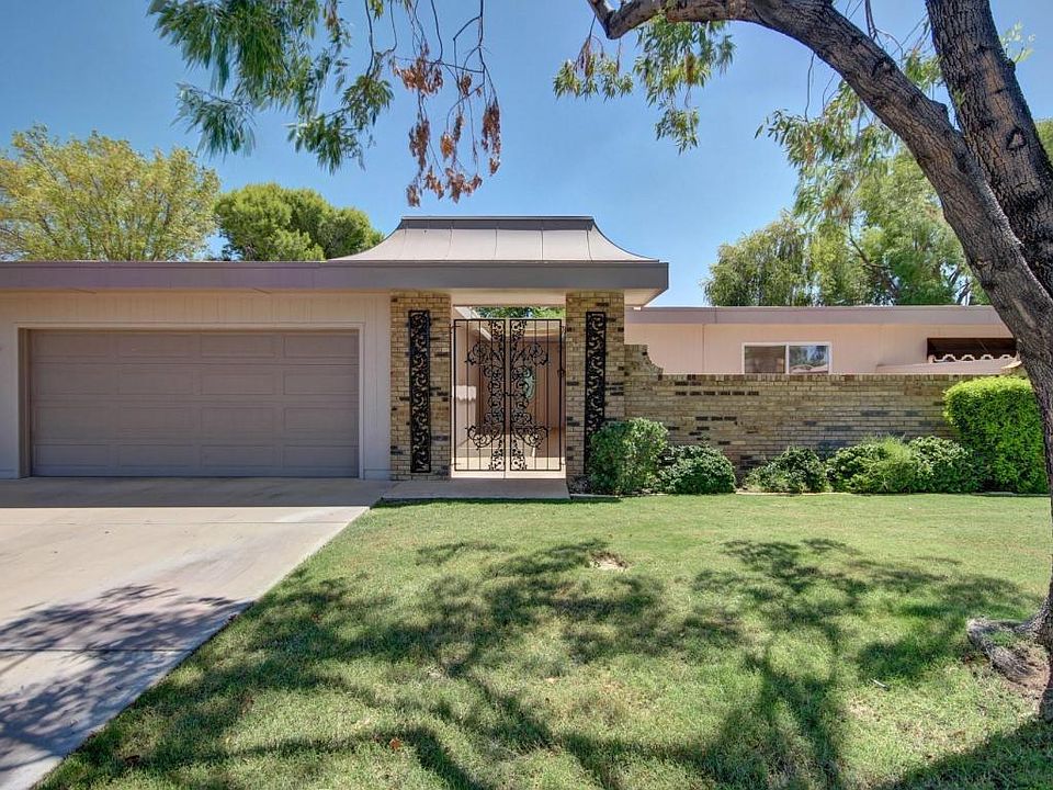 1st image of 10349 W Garnette Dr