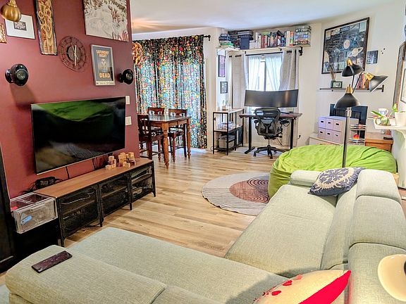 2nd image of 17914 Magnolia Blvd Unit 134