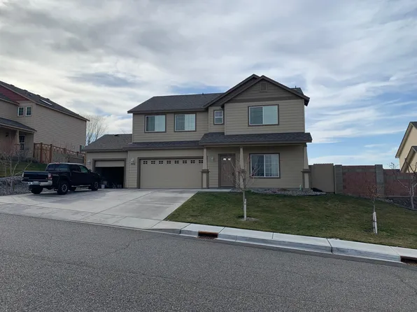 412 Charbonneau Dr, Richland, WA 99352
