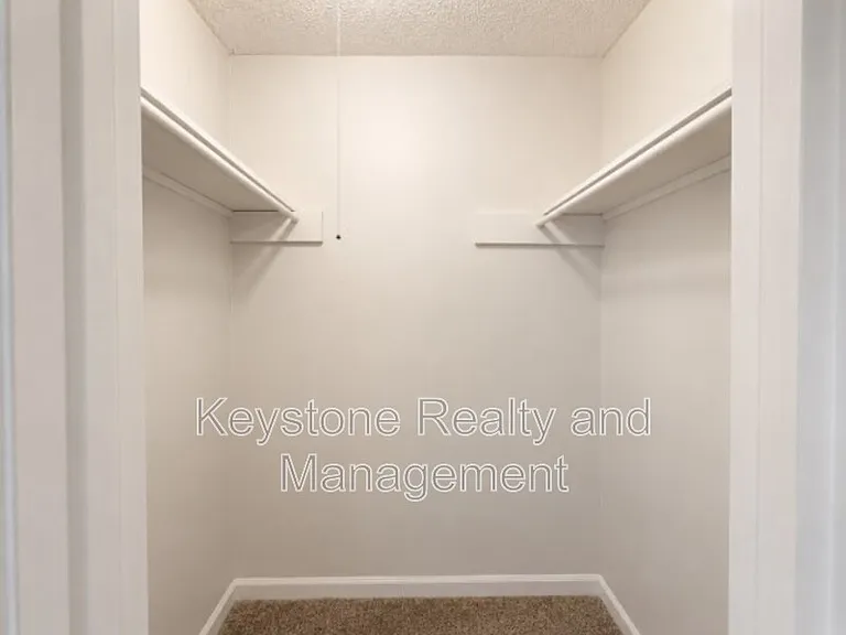 1375 Thompsonville Ln #39 — Photo 8