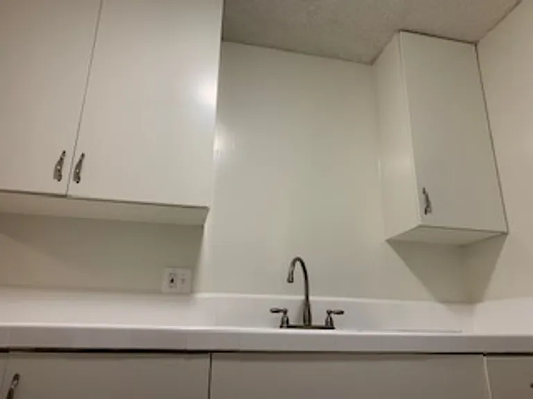 Villa Monica Apts. — Photo 11