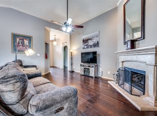 5813 Longmont Dr, Denton, TX 76208