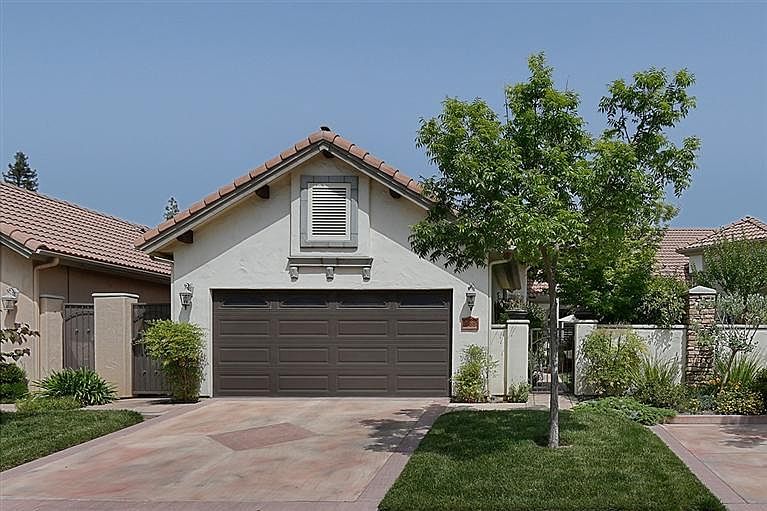 1st image of 568 W San Jose Ave