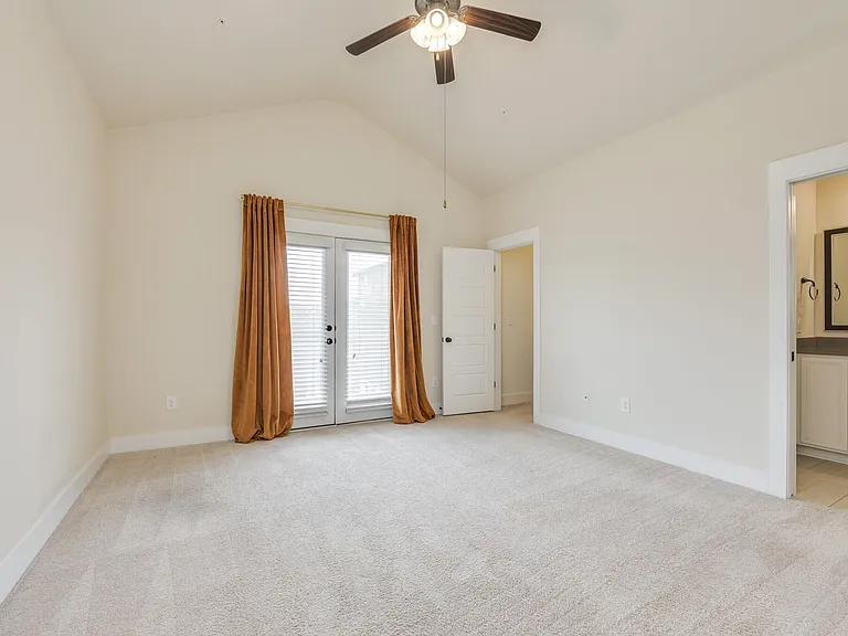 7906 Wildcat Pass — Photo 24