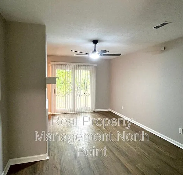 5843 Summerglen Ln — Photo 8