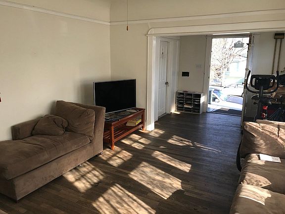 4th image of 355 N 12th St