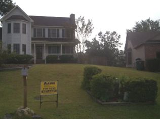 483 Greywalls Ct, Fayetteville, NC 28311