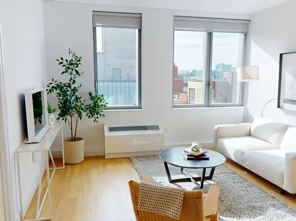 550 West 54th Street image 1 of 30