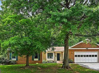 13170 Rounding Run Cir, Herndon, VA 20171