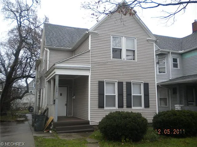 3139 W 86th St photo 1