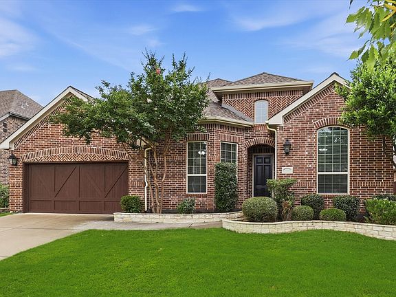 2nd image of 11247 Geranium Dr