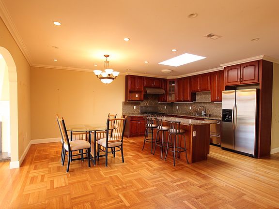 5th image of 1719 29th Avenue # Upper Floor