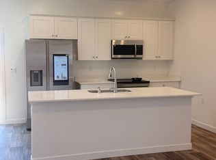4478 N San Clemente Ave, Fresno, CA 93727