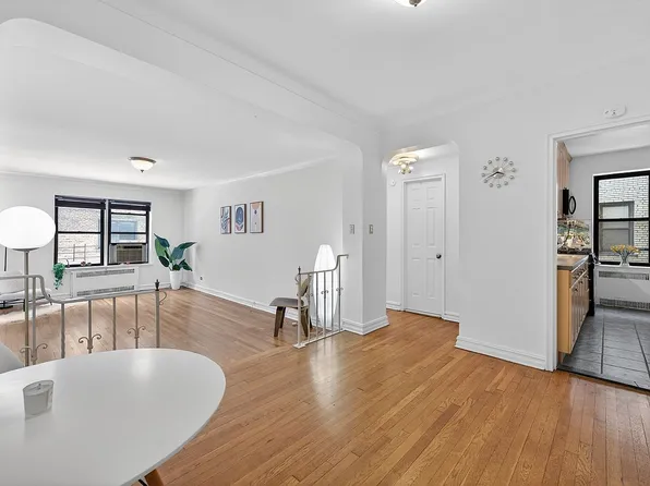 35-36 76th St APT 207, Queens, NY 11372