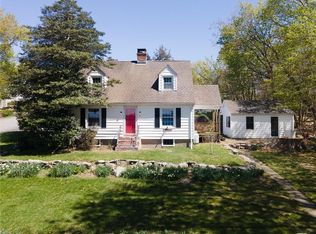 6 Miles Ave, Tiverton, RI 02878