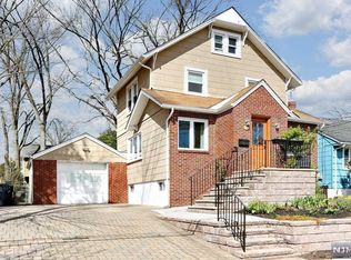 20 Terrace St, Bergenfield, NJ 07621