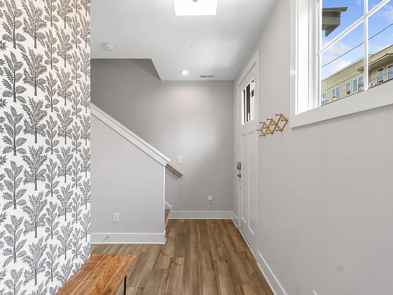 713 Agape Pl SE — Photo 21