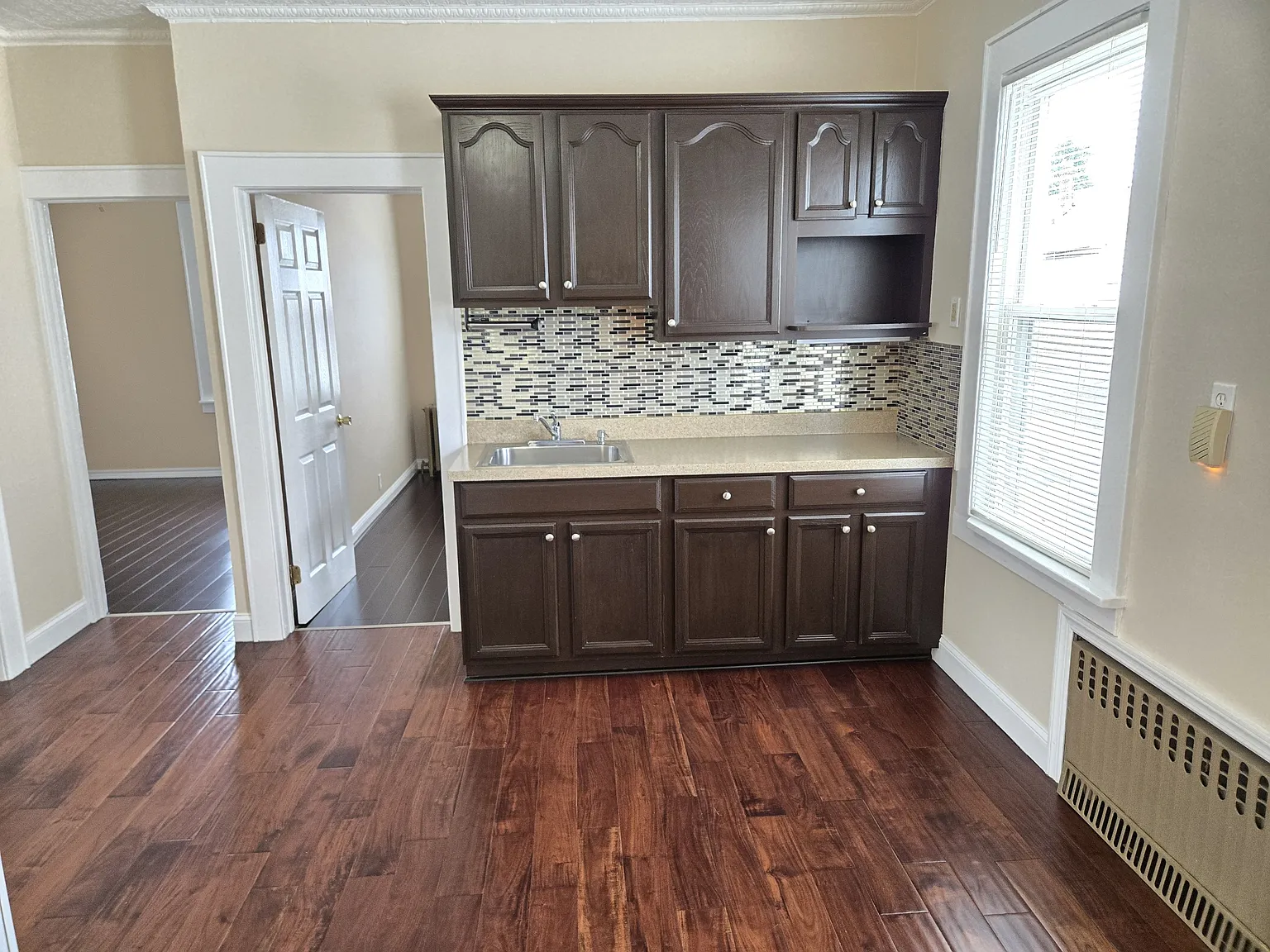 1 bed, $2,400 — Photo 2