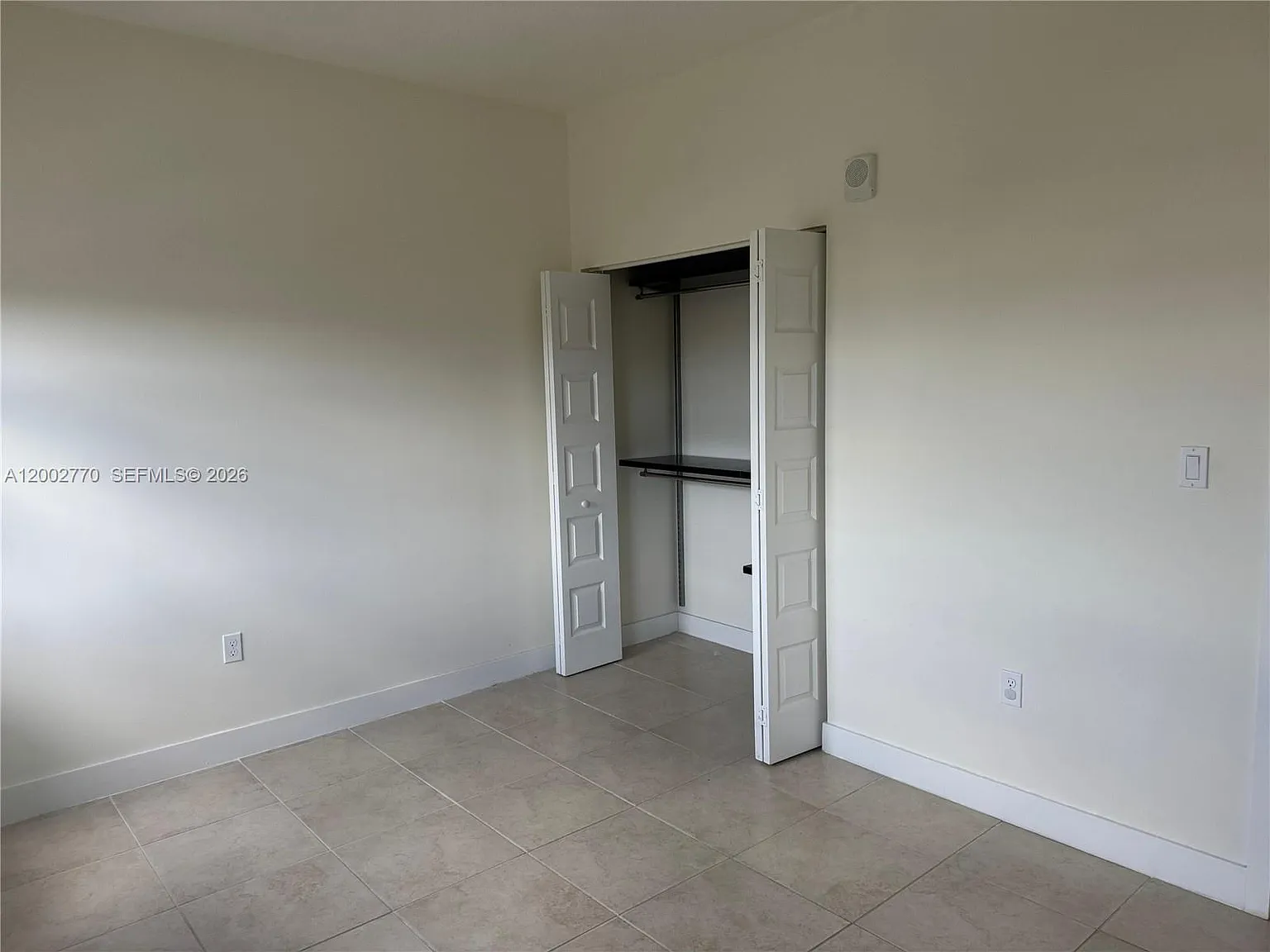 3 bed, 1236 sqft, $3,150 — Photo 3