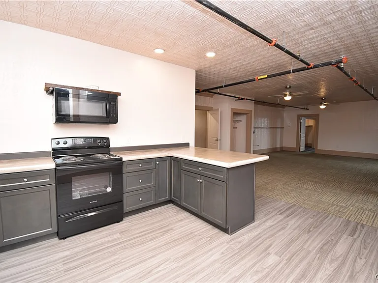 152 Court St #1 — Photo 6