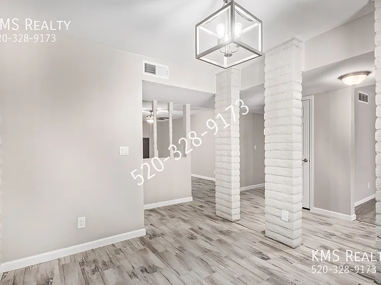 9600 E Barrudean Hills St — Photo 24
