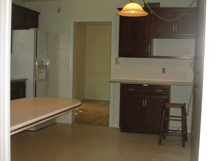 12 Harkness Ct, Newark, DE 19711